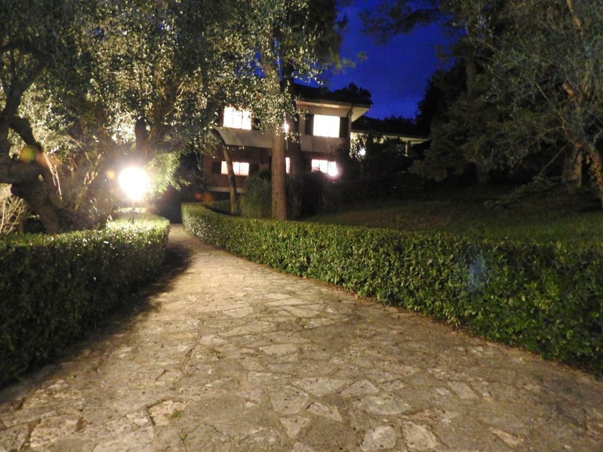 Villa Dall Acqua 페자로 외부 사진